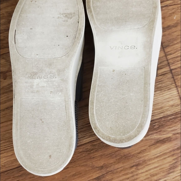 Vince Ward Knit Slip-On Leather Band Platform Sneakers. Size 8 - Picture 7 of 10